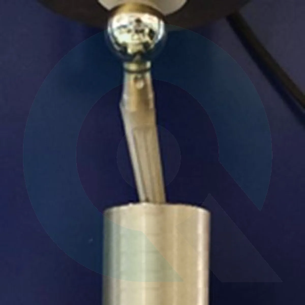 Hip implant for fatigue testing according ISO 7206-4 and ISO 7206-6 Questmed GmbH - Hip Implants Testing according ISO 7206-4 and ISO 7206-6